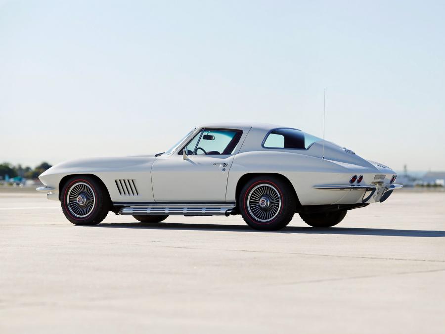  Chevrolet Corvette Stingray 1967 года  (фото 23 из 26)